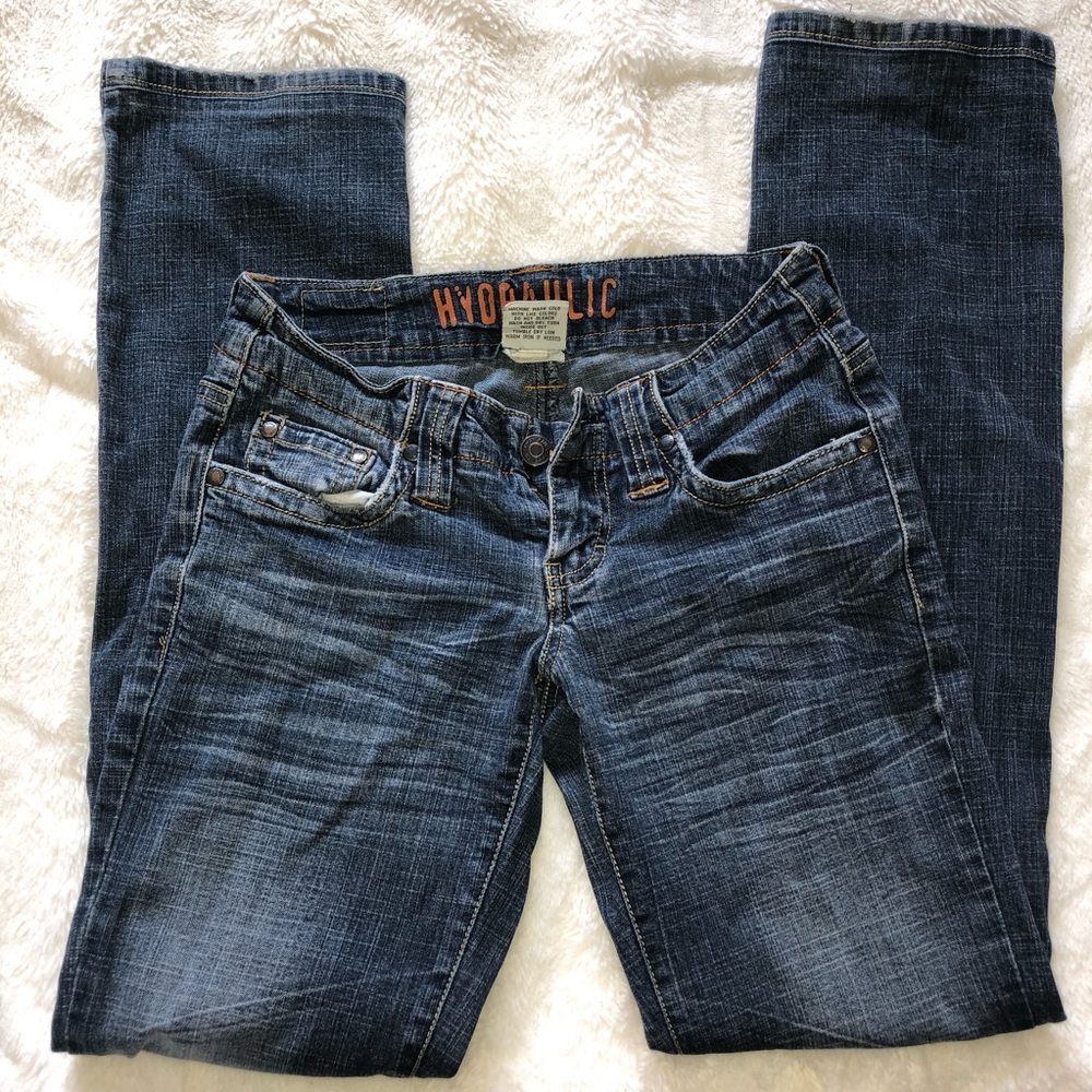 Low rise straight leg jean dark blue